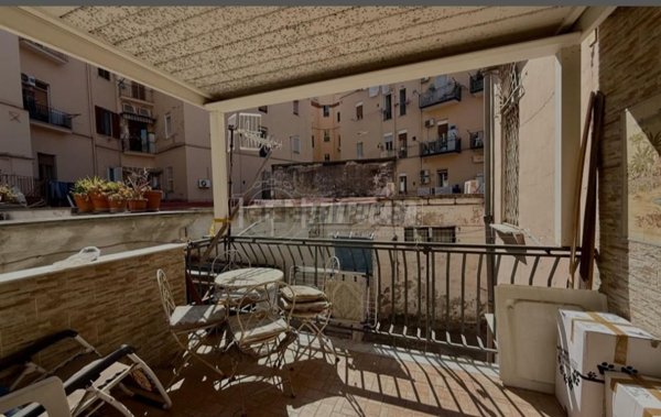 appartamento in vendita a Napoli in zona San Lorenzo