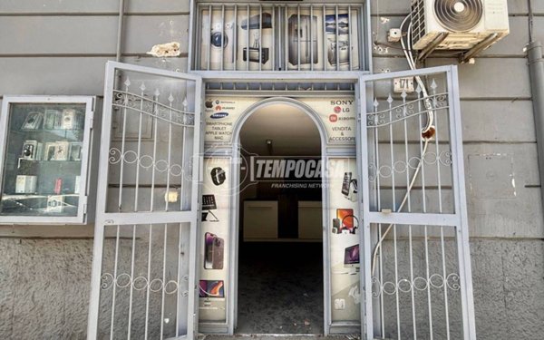 negozio in vendita a Napoli