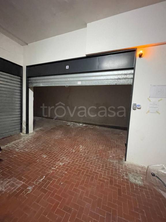 locale di sgombero in vendita a Napoli in zona Vomero