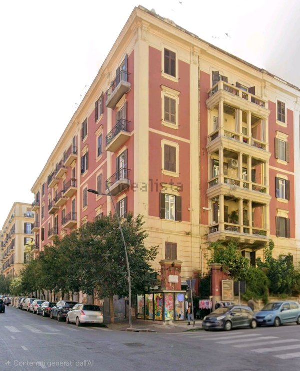 appartamento in vendita a Napoli in zona Arenella