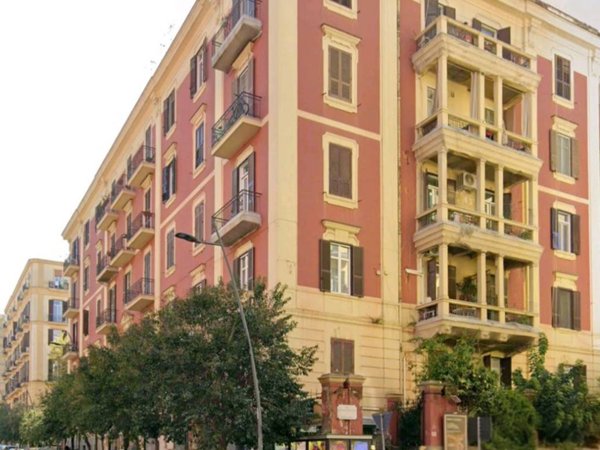 appartamento in vendita a Napoli in zona Arenella
