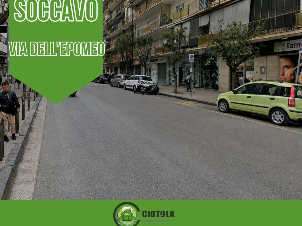 negozio in vendita a Napoli in zona Soccavo