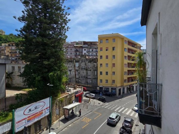 appartamento in vendita a Napoli in zona Fuorigrotta