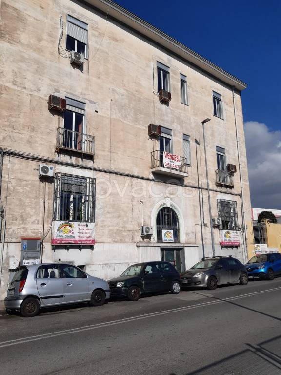 casa semindipendente in vendita a Napoli in zona Bagnoli