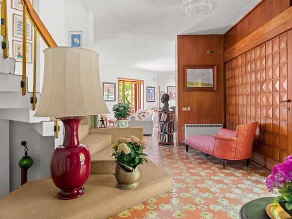 casa indipendente in vendita a Napoli in zona Posillipo
