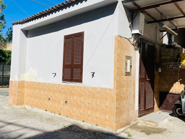 appartamento in vendita a Napoli in zona Fuorigrotta