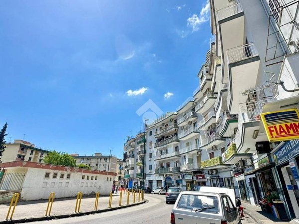 appartamento in vendita a Napoli in zona Fuorigrotta