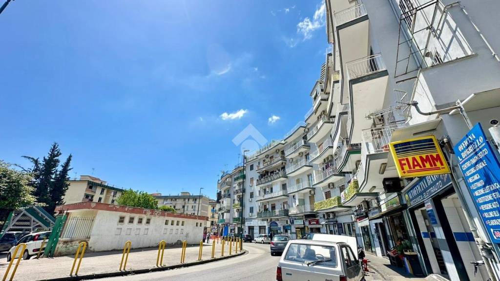 appartamento in vendita a Napoli in zona Fuorigrotta