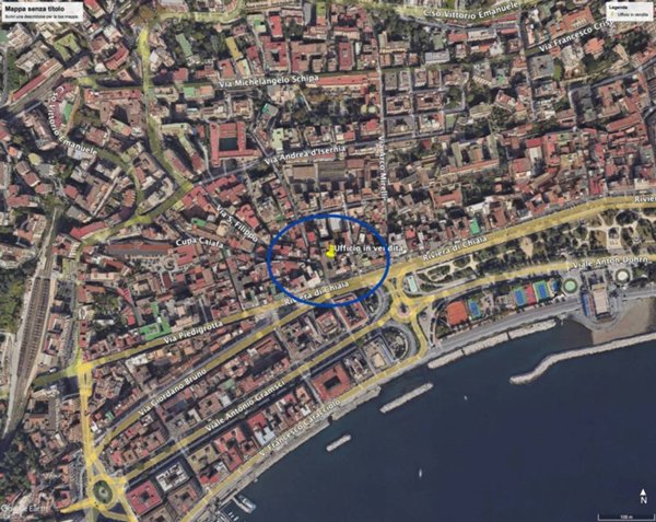 ufficio in vendita a Napoli in zona Chiaia
