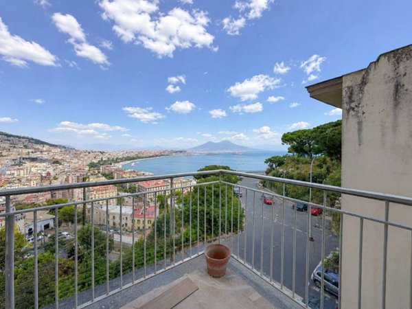 appartamento in vendita a Napoli in zona Posillipo