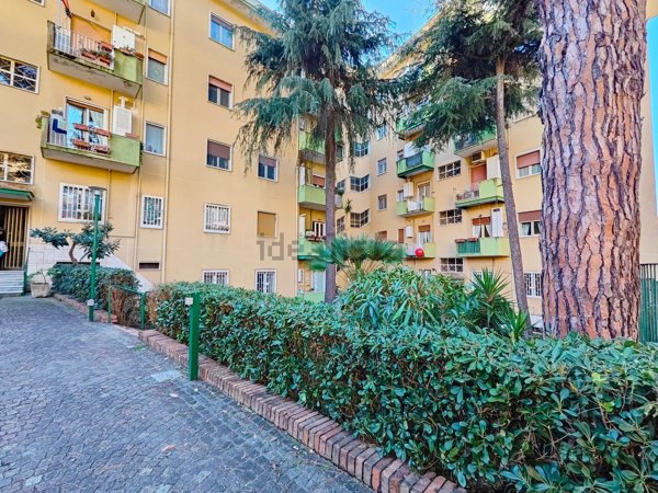 appartamento in vendita a Napoli in zona Arenella