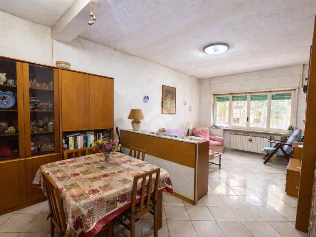 appartamento in vendita a Napoli in zona Vomero