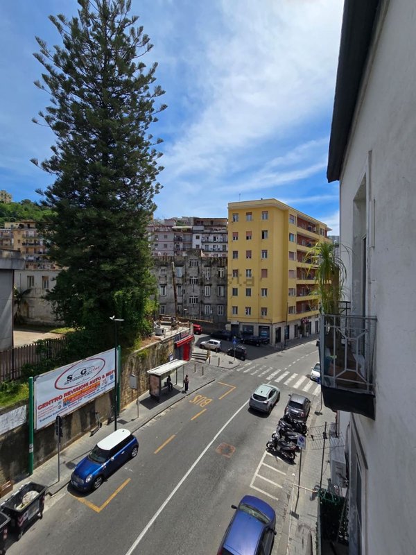 appartamento in vendita a Napoli in zona Fuorigrotta