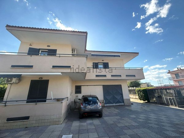 casa indipendente in vendita a Napoli in zona Chiaiano