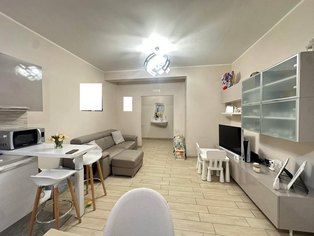 appartamento in vendita a Napoli in zona Secondigliano