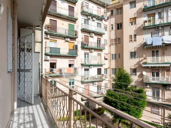 appartamento in vendita a Napoli in zona Arenella