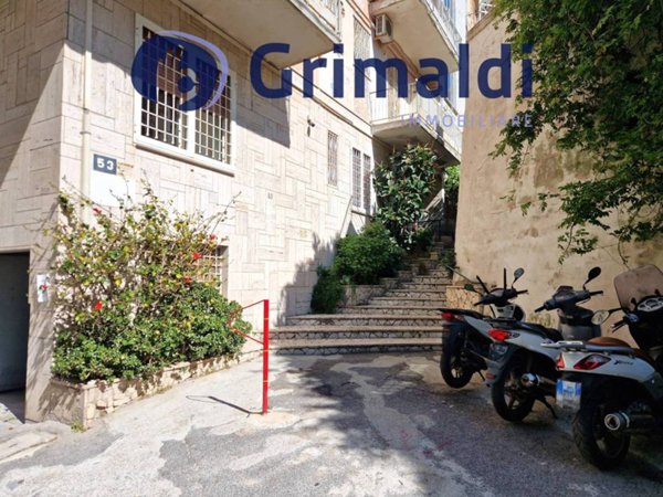 appartamento in vendita a Napoli in zona Vomero