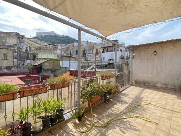 appartamento in vendita a Napoli