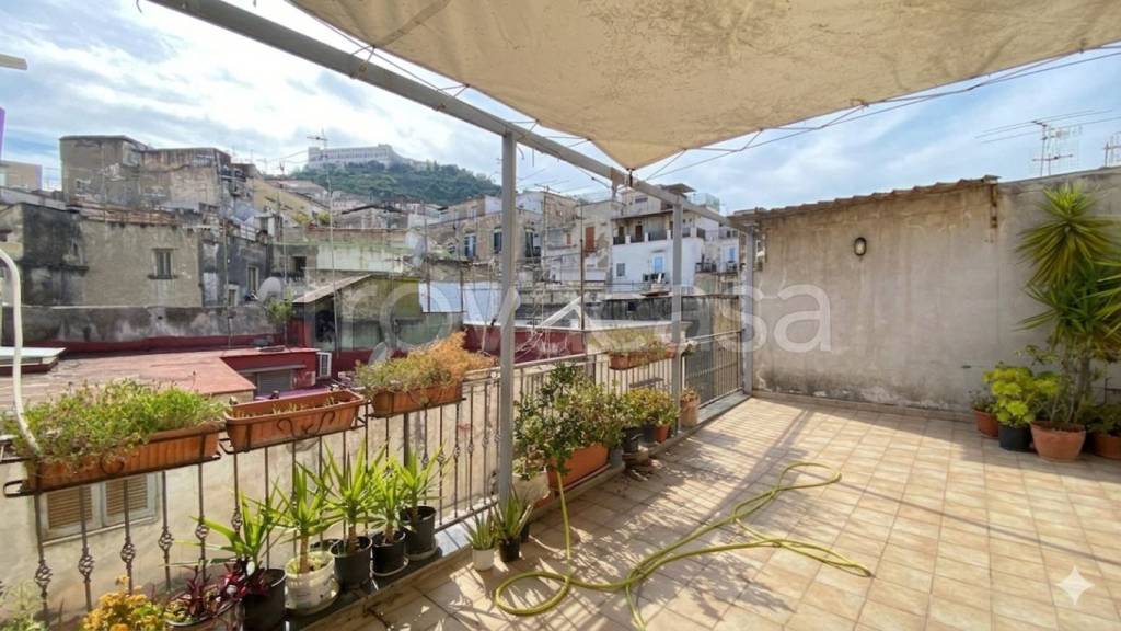 appartamento in vendita a Napoli