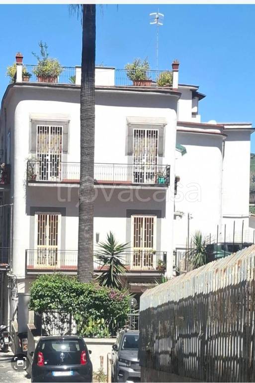 appartamento in vendita a Napoli in zona Vomero