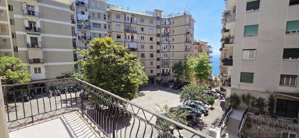 appartamento in vendita a Napoli in zona Vomero