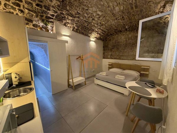 appartamento in vendita a Napoli