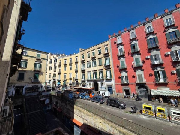 appartamento in vendita a Napoli in zona Avvocata