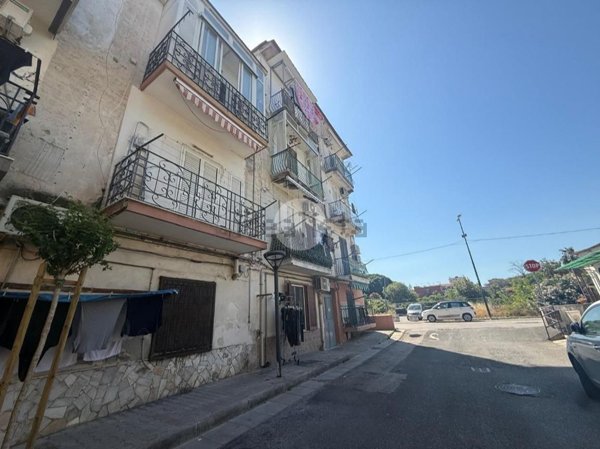 appartamento in vendita a Napoli in zona Barra