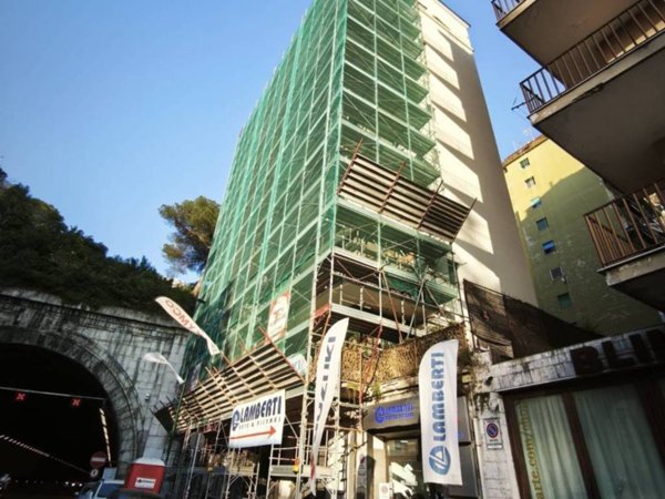 appartamento in vendita a Napoli in zona Fuorigrotta