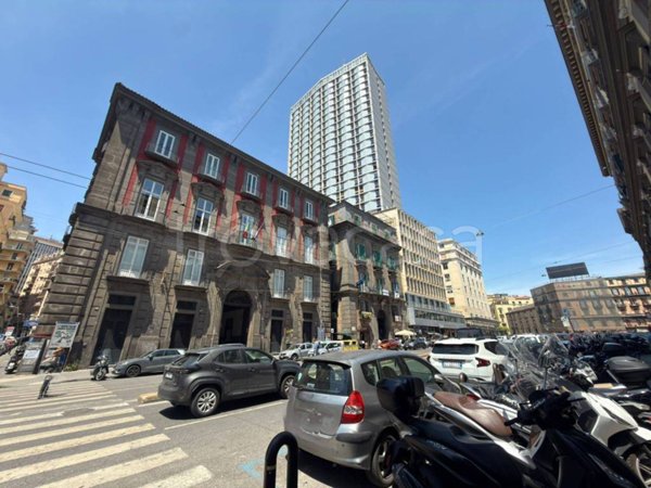 appartamento in vendita a Napoli in zona Porto