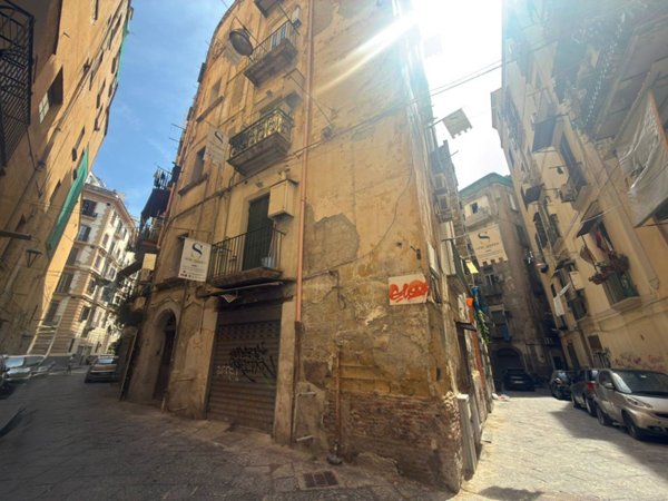 appartamento in vendita a Napoli