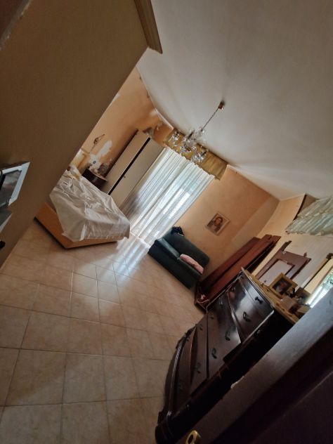 appartamento in vendita a Napoli in zona Chiaia