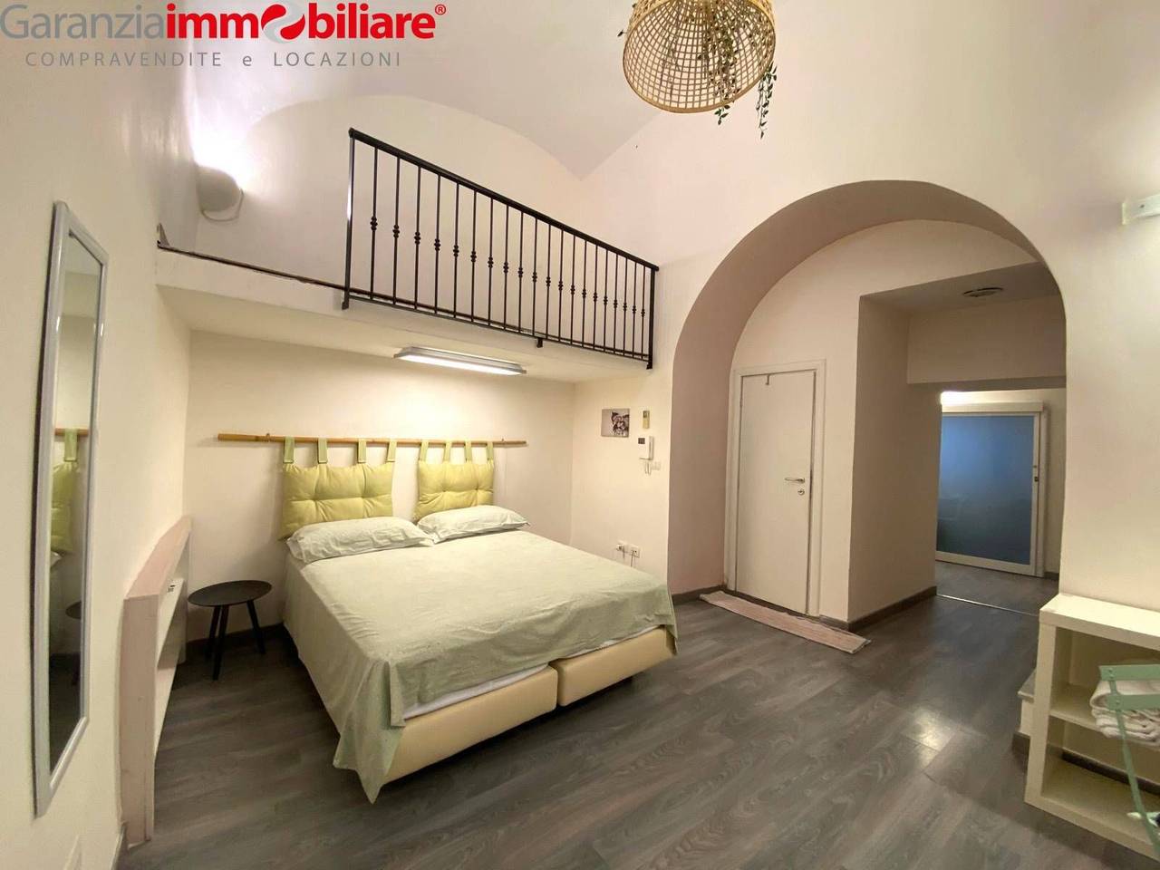 appartamento in vendita a Napoli in zona San Ferdinando
