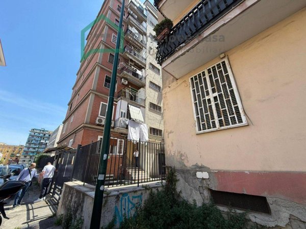 appartamento in vendita a Napoli in zona Pendino / San Giuseppe
