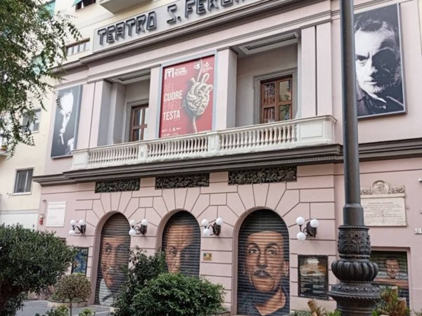 appartamento in vendita a Napoli in zona San Lorenzo
