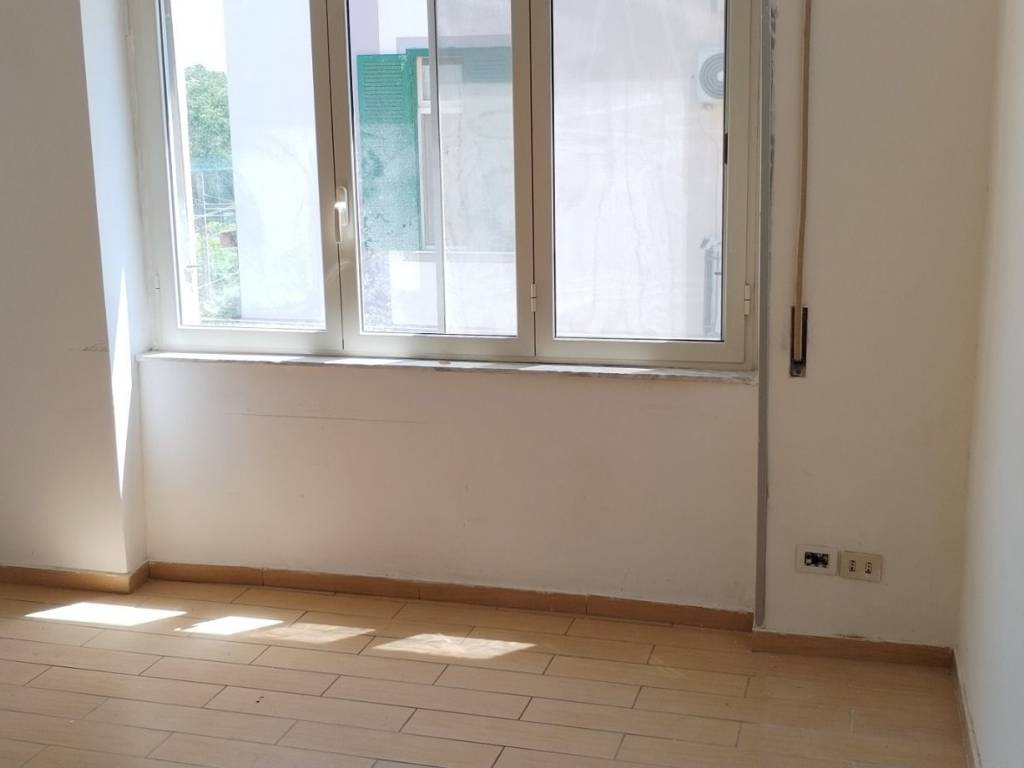 appartamento in vendita a Napoli in zona Bagnoli