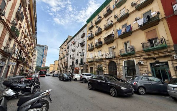 appartamento in vendita a Napoli in zona Zona Industriale-Ferrovia