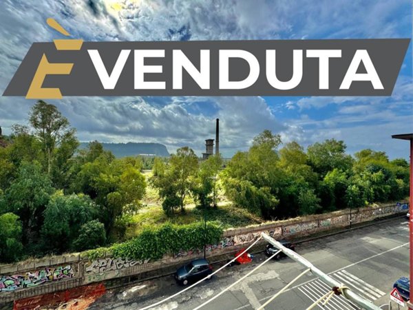 appartamento in vendita a Napoli in zona Bagnoli