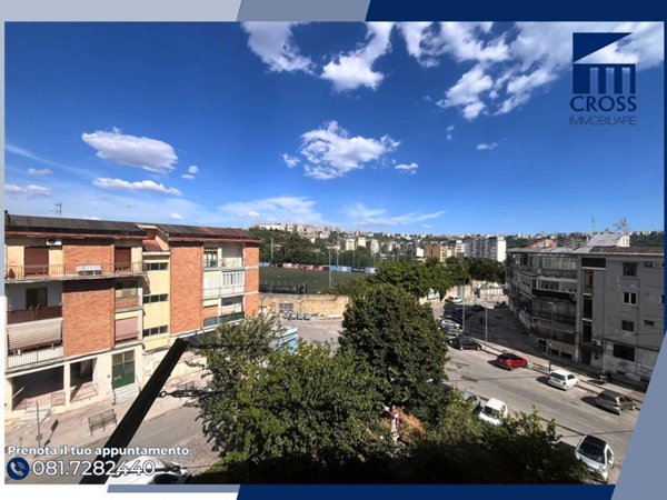 appartamento in vendita a Napoli in zona Bagnoli
