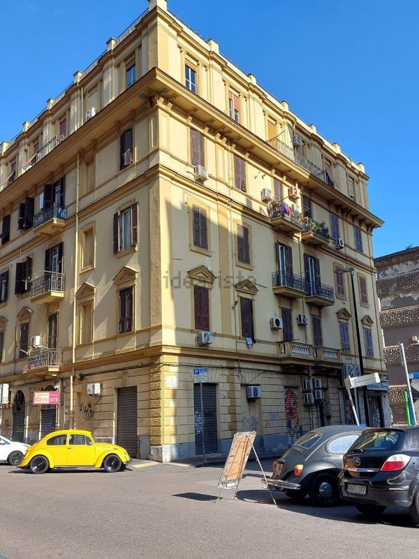 appartamento in vendita a Napoli in zona Fuorigrotta