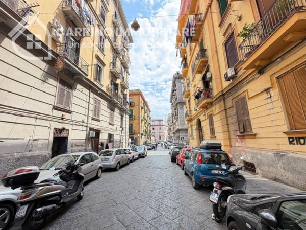 appartamento in vendita a Napoli in zona San Lorenzo