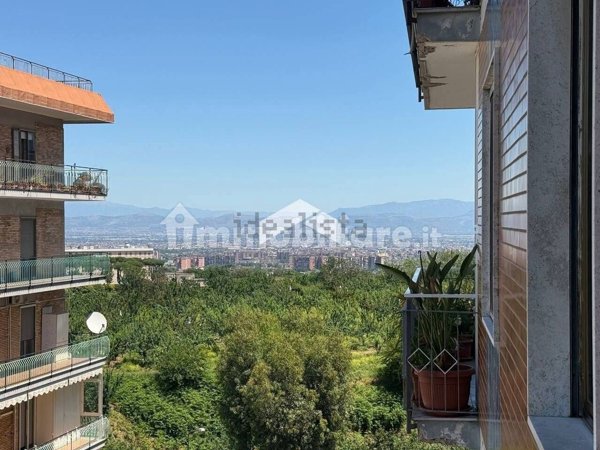 appartamento in vendita a Napoli in zona Capodimonte / Colli Aminei