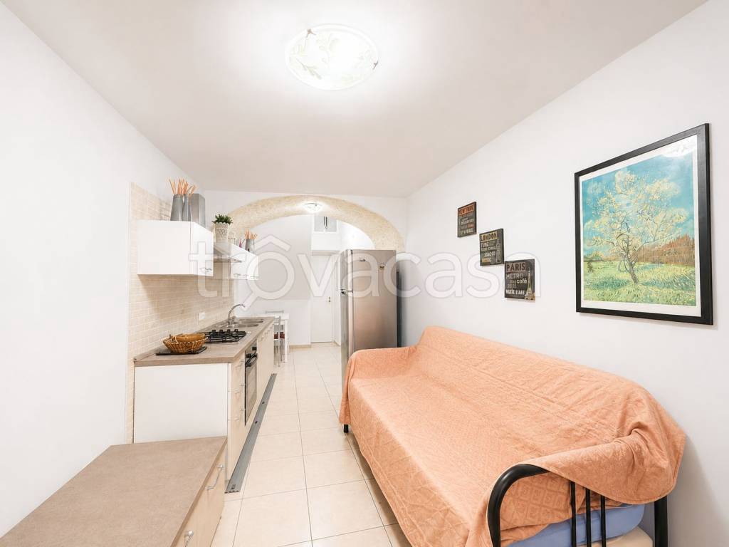 appartamento in vendita a Napoli in zona Chiaia