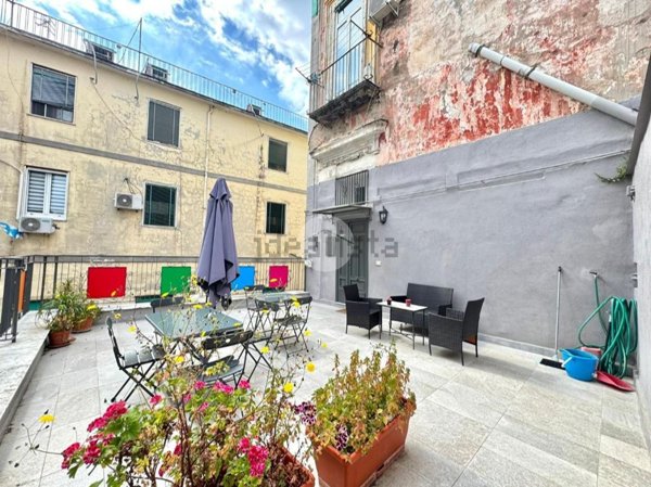 appartamento in vendita a Napoli in zona Stella