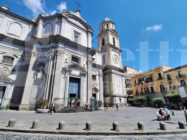 appartamento in vendita a Napoli in zona Stella