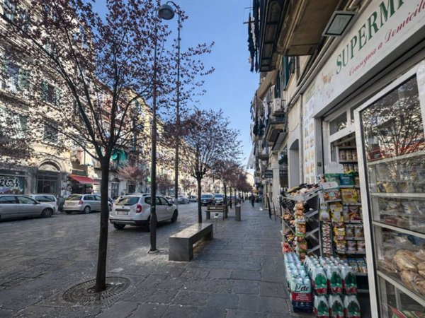 negozio in vendita a Napoli