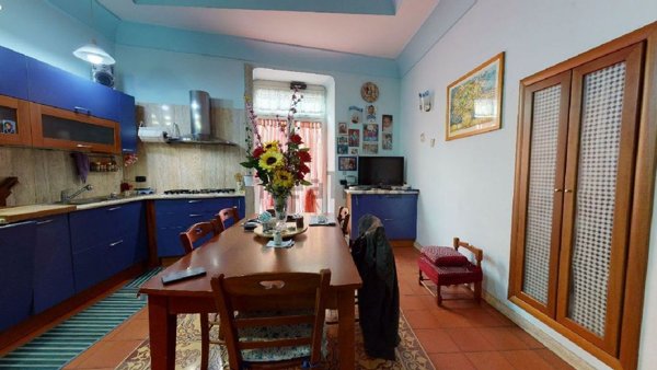 appartamento in vendita a Napoli in zona Arenella