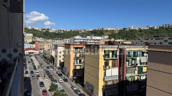 appartamento in vendita a Napoli in zona Fuorigrotta