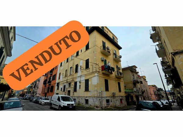 appartamento in vendita a Napoli in zona Bagnoli