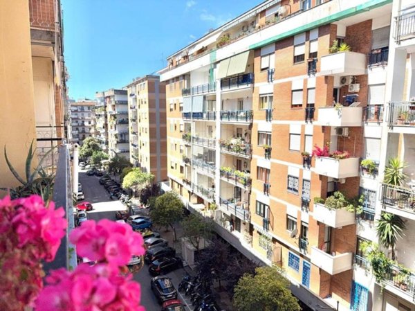appartamento in vendita a Napoli in zona Mercato